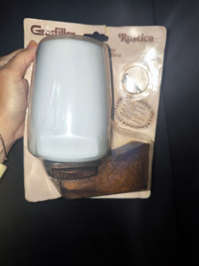 2 charmantes appliques murales vintage de la marque Grosfillex, modèle 'Rustica neuves - photo numéro 3