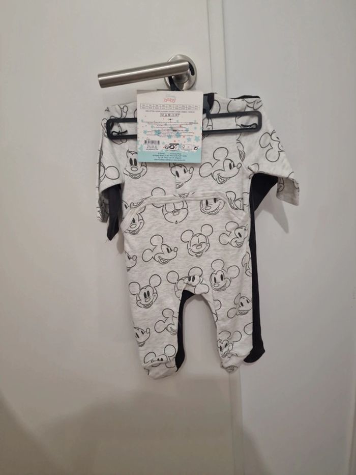 Lot de 2 pyjamas disney NEUFS - photo numéro 4