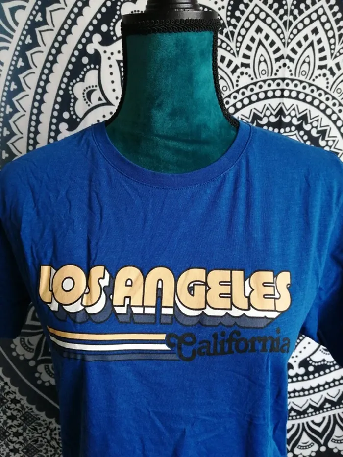 Tee-shirt bleu foncé avec écriture los angeles california / max mila paris / (M) - photo numéro 3