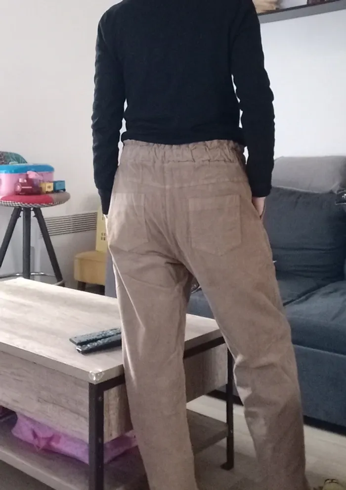 Pantalon en velours L/XL - photo numéro 3