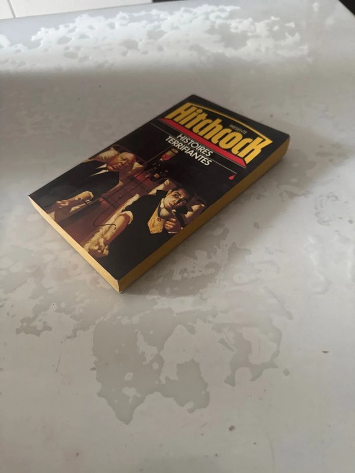 Livre histoire terrifiante - Hitchcock - photo numéro 2