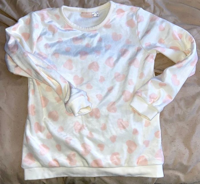 Pull velours couleur crème rose motif coeur taille 6/8 ans neuf - photo numéro 2