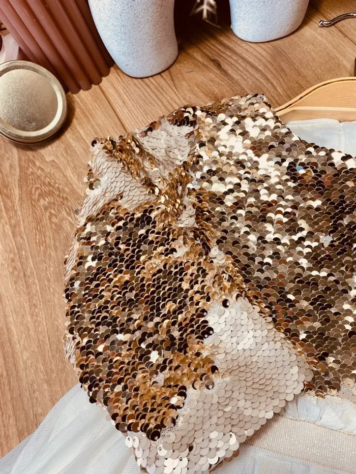 Taille 3-4 ans Robe longue créateur fille TAO blanche doré * tulle sequins réversibles * 🪷 - photo numéro 4