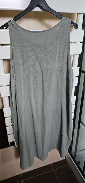 Robe sans manches