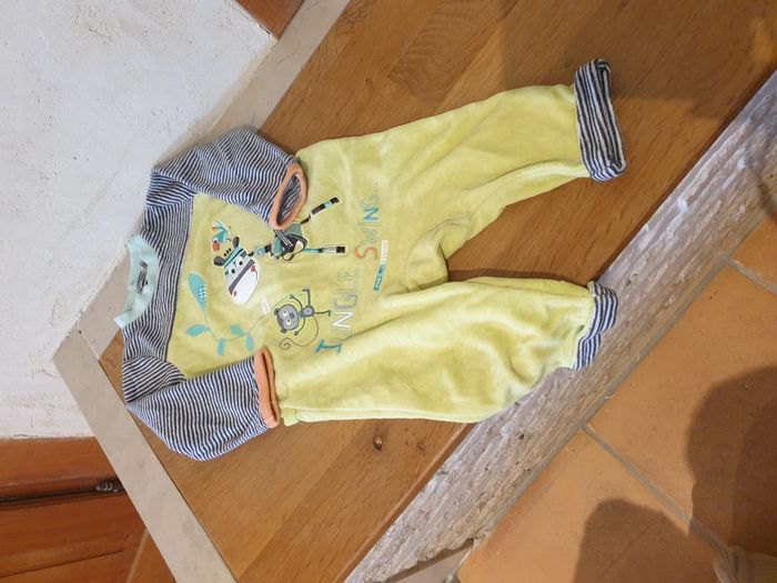 Lot 4 pyjamas hiver 9 mois - photo numéro 3
