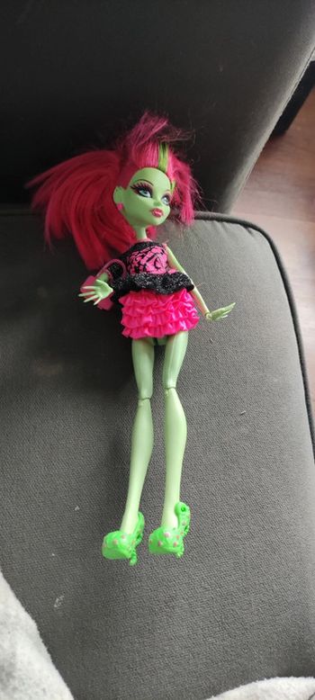 Poupée Monster high venus mcflytrap