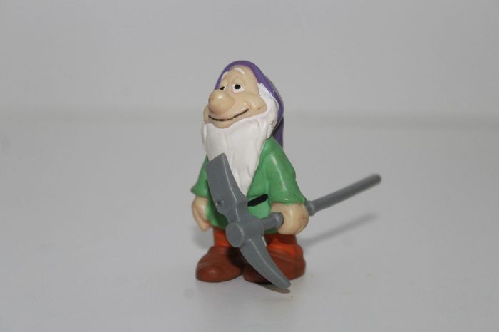 Lot Figurines  + Maison Blanche neige - Disney - photo numéro 8