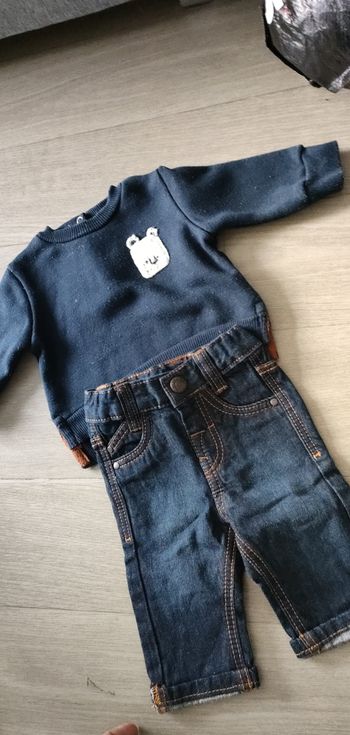 Jeans et pull garçon