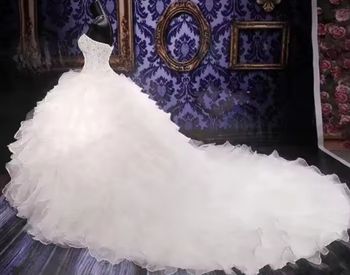 Robe de mariée en 42 donne le voile et le jupon avec