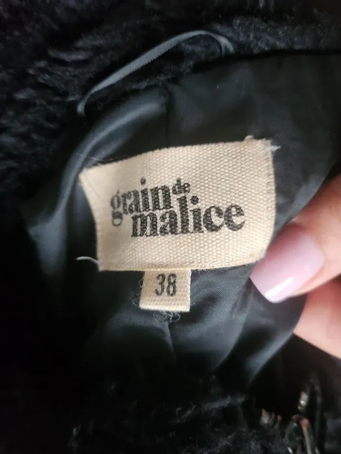 Manteau fausse fourrure - photo numéro 3