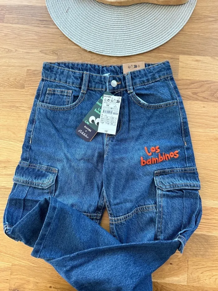 Kiabi - Jeans cargo - 8 ans - neuf - photo numéro 3