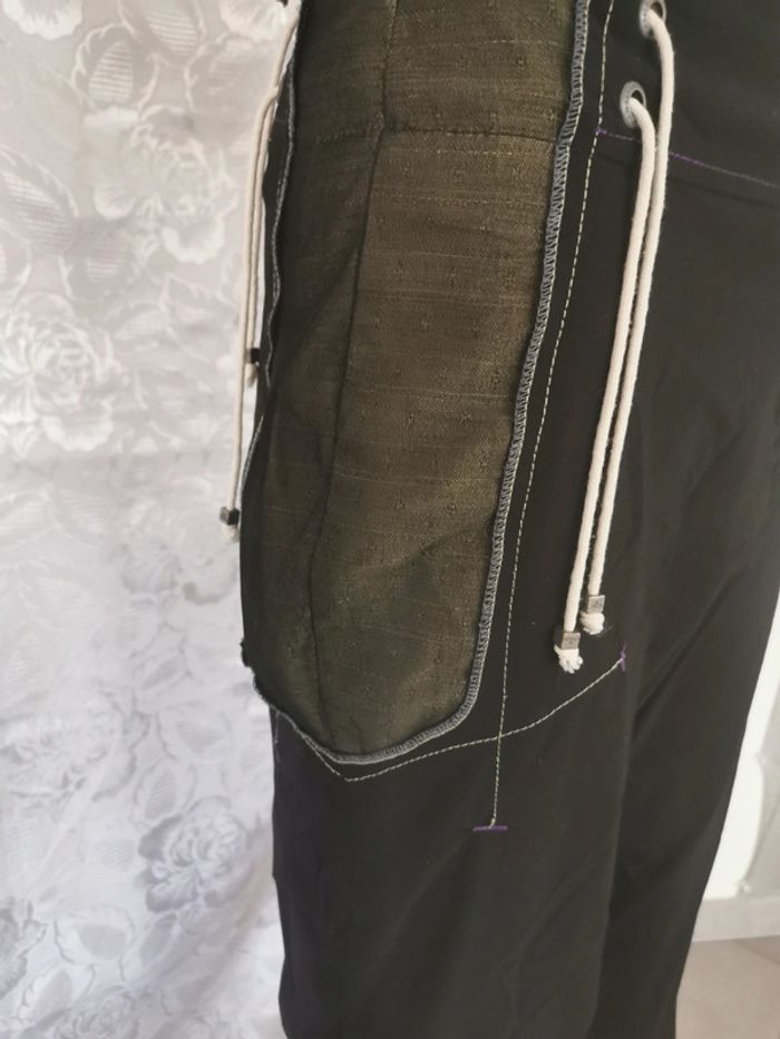 Pantacourt. Noir-vert. Taille 38. La Mode Est À Vous - photo numéro 4