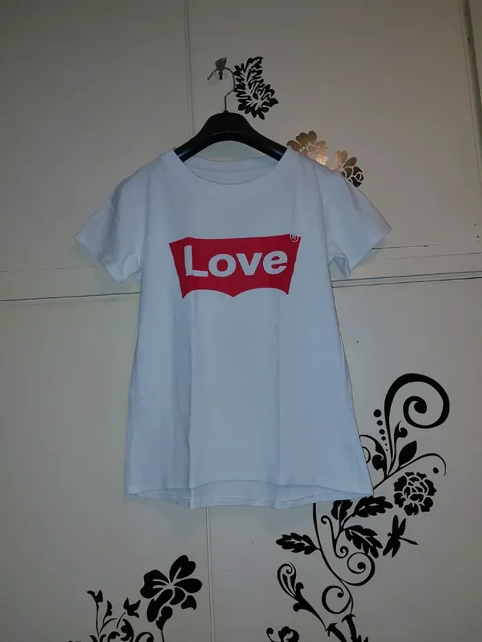 T-shirt blanc logo Love