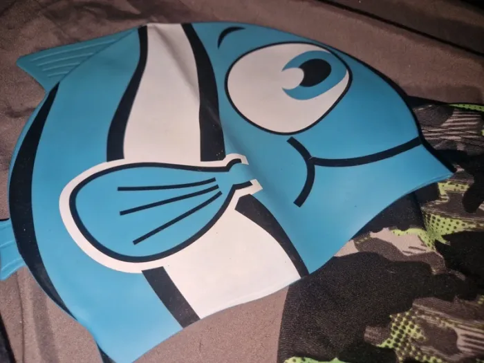 Short de bain et bonnet - photo numéro 3