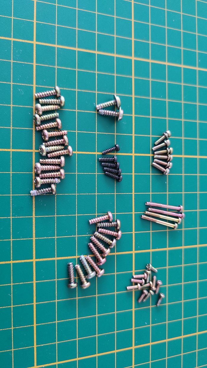 Kit visserie x52 pièce détachée console de jeux Nintendo Gamecube DOL-001 (EUR) #E37