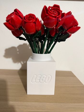 Vase écriture lego idéal fleurs lego 