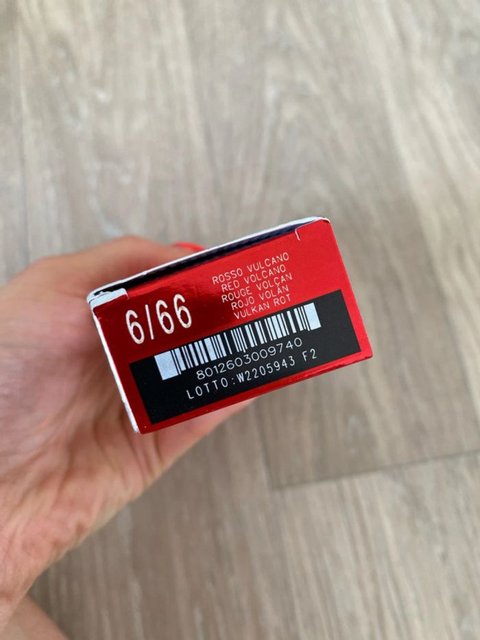Tube de coloration crème 6.66 - photo numéro 2