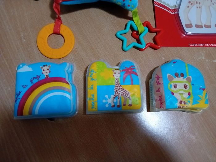 Lot Sophie la girafe 🦒 - photo numéro 4