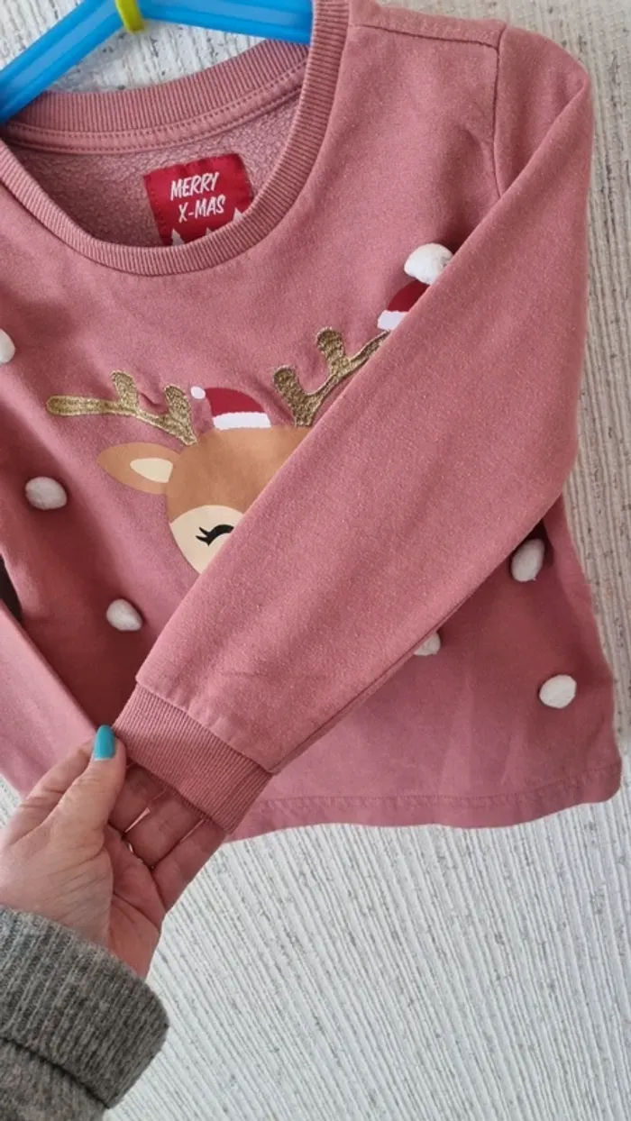 Pul avec pompon taille 5-6 ans - photo numéro 8