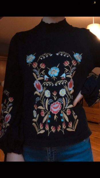 Pull à fleurs