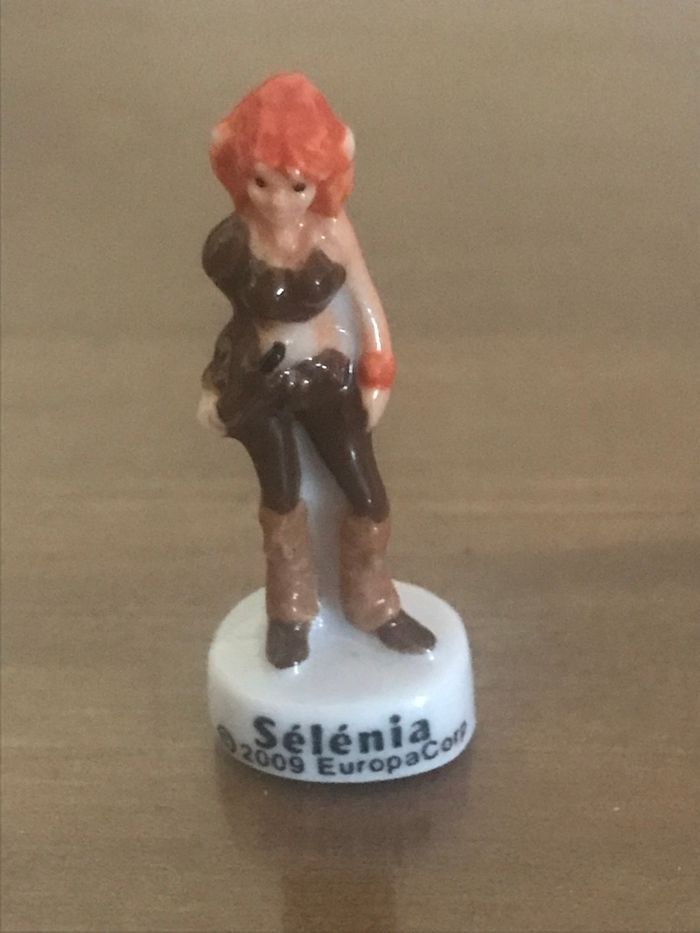 5 fèves Les Minimoys 2009 - photo numéro 4