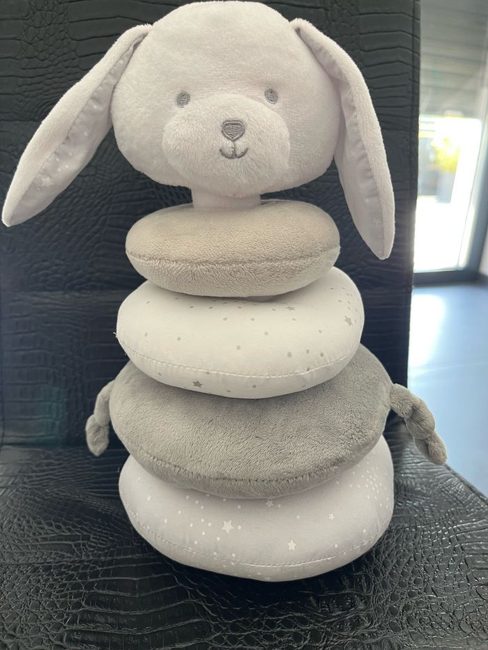 Tour d’éveil lapin a empiler maisons du monde