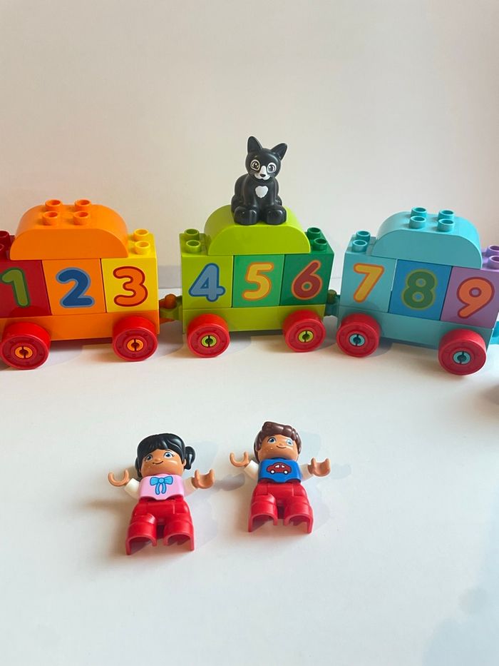 Lego duplo le train des chiffres - photo numéro 4