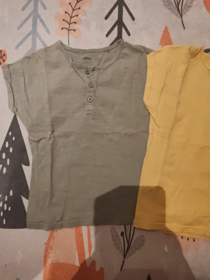 2 t-shirts - photo numéro 2
