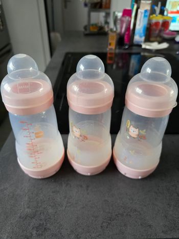 Lot 3 biberons Mam