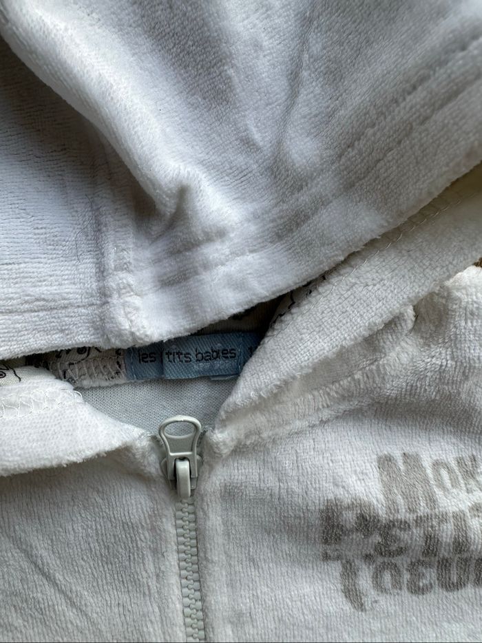 - Veste les p’tits babies    - 1 mois  - Très bon état - photo numéro 2