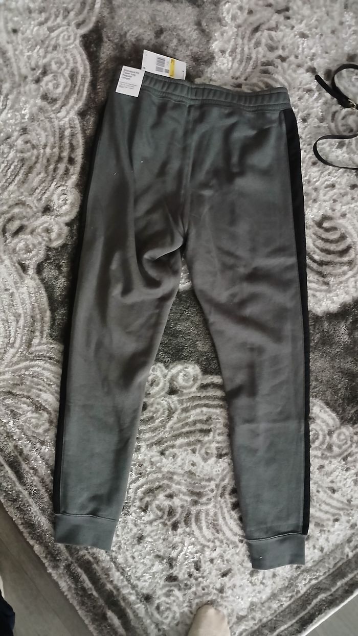 Jogging nike neuf taille S - photo numéro 3