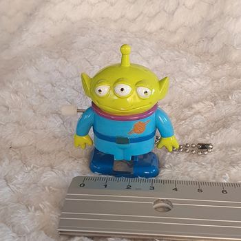 Figurine jouet porte clé alien little green men disney pixar