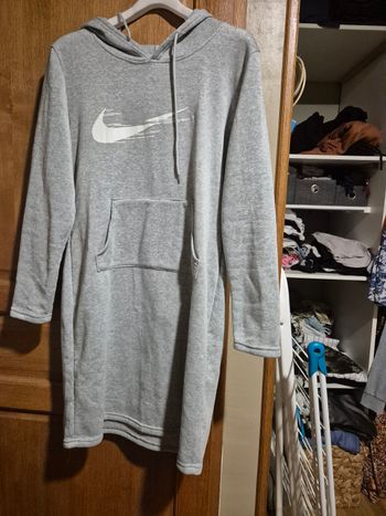 Robe pull à capuche nike