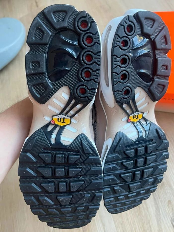 Nike Air Max Plus United 44 - photo numéro 4