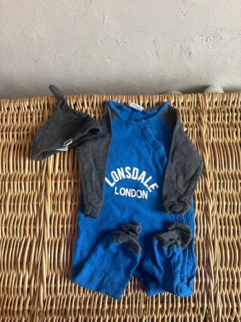 Pyjama Lonsdale 9/12mois en très bon état
