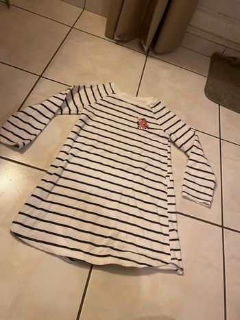 Robe, pull H&M 5/6ans