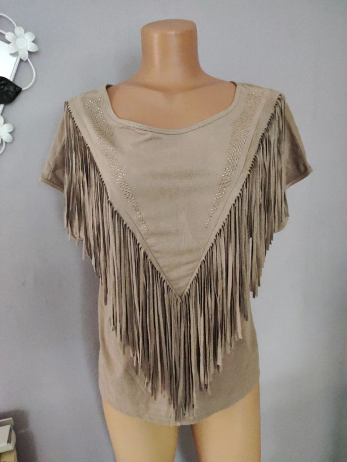 Top velours à franges et rivets