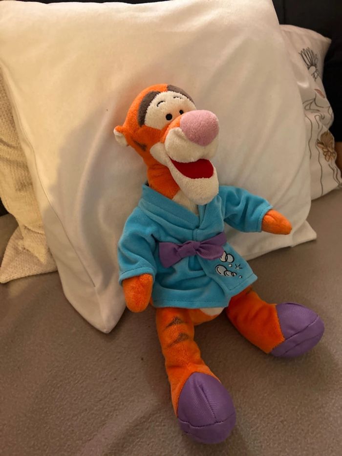 Tigrou peluche Disney - photo numéro 2