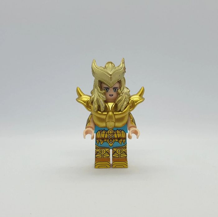 Figurine Les Chevaliers du Zodiaque - Milo du Scorpion - (Style Lego) - photo numéro 5