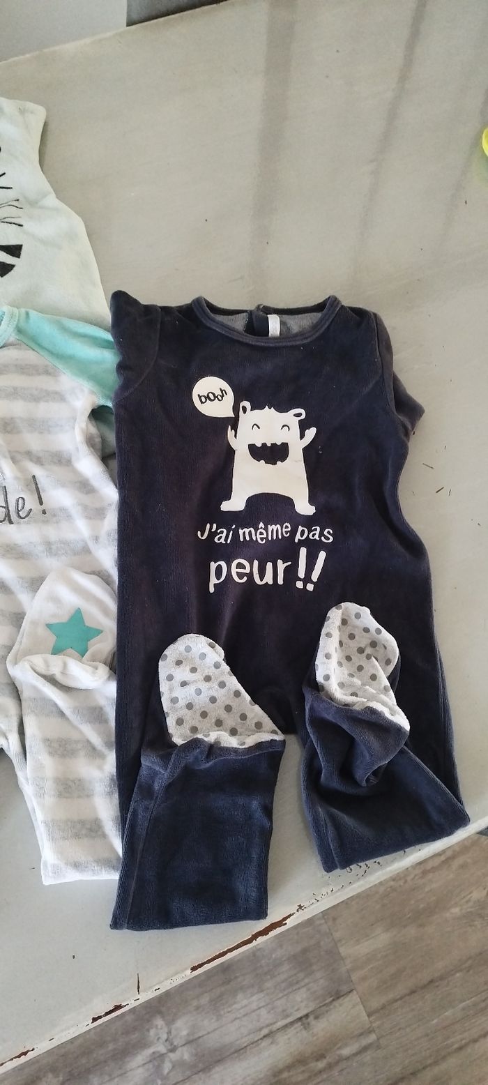 Lot Pyjamas garçon 24 mois - photo numéro 3