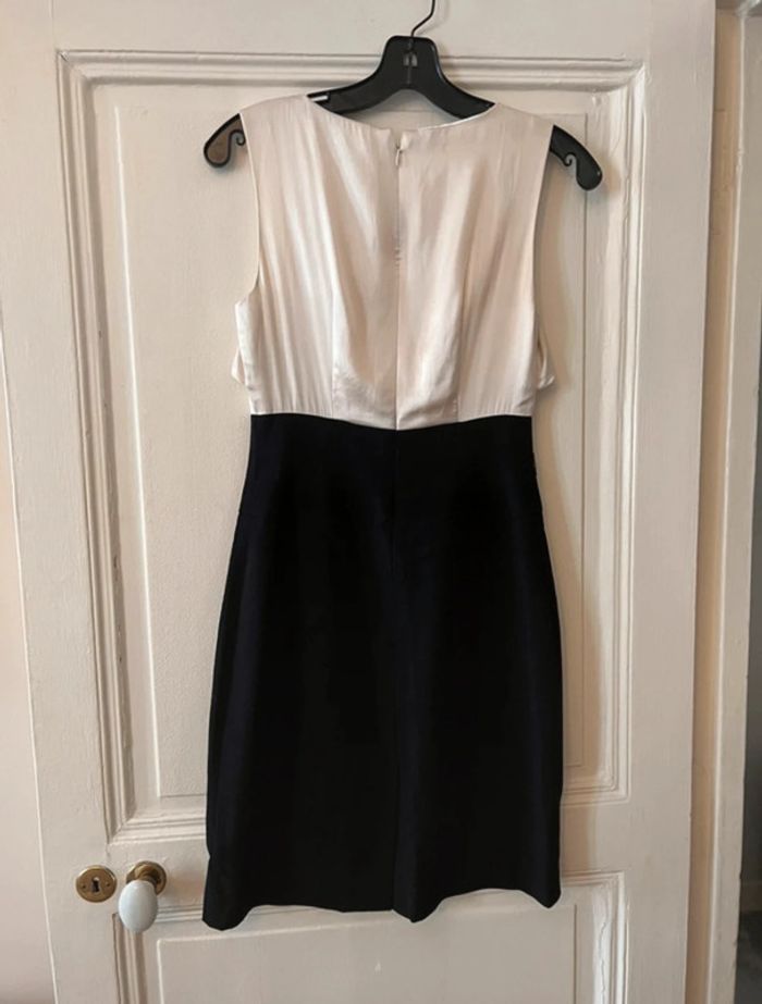 Robe chic noire et crème haut en soie taille 34 - BCBGmaxazria - photo numéro 3