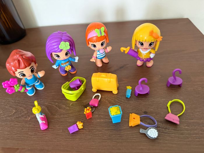 Lot 4 poupées Pinypon avec accessoires - photo numéro 4