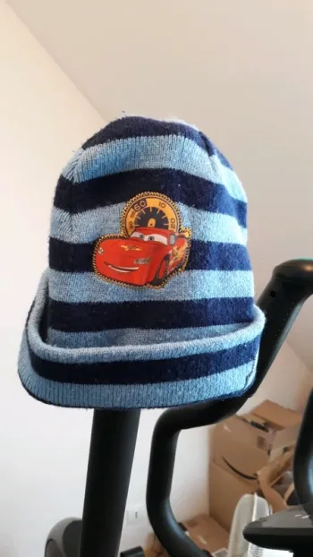 Bonnet cars