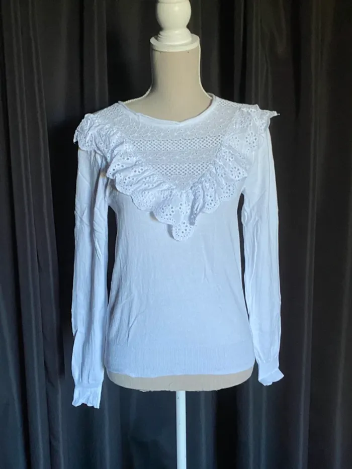 Pull léger dentelle Naf Naf