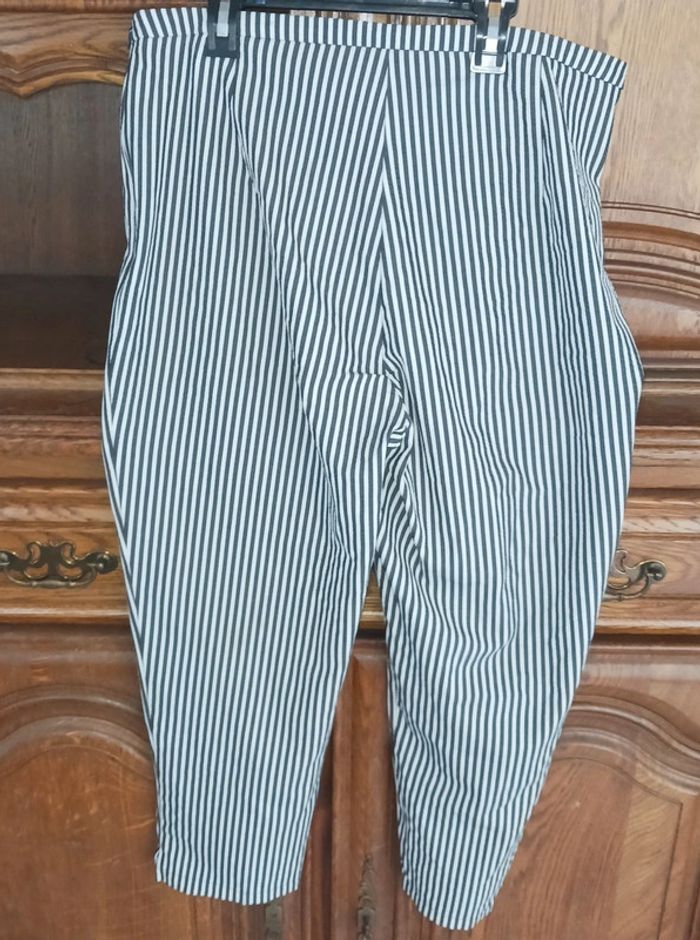 Pantacourt taille 42/xl - photo numéro 3