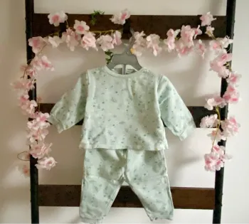 Ensemble jogging/pyjama mixte Gemo taille 12 mois TBE
