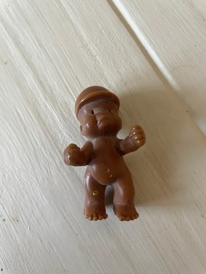 Figurine Vintage Babies Marron numéro 26 (1990)