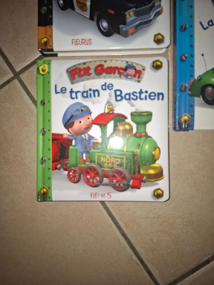 3 livres P'tit Garçon - photo numéro 2