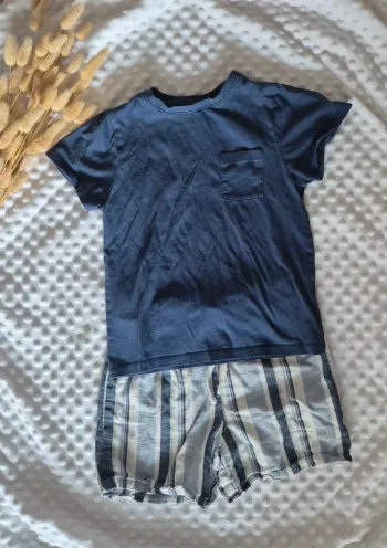 Pyjama short à rayures 8 ans