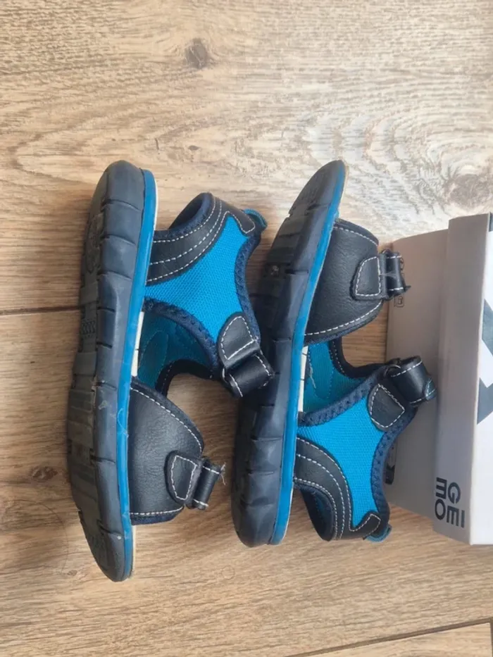 Chaussures sandales / nu-pieds garçon pointure 28 - photo numéro 3